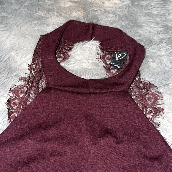 Maroon Windsor Dress - Picture 2 of 4
